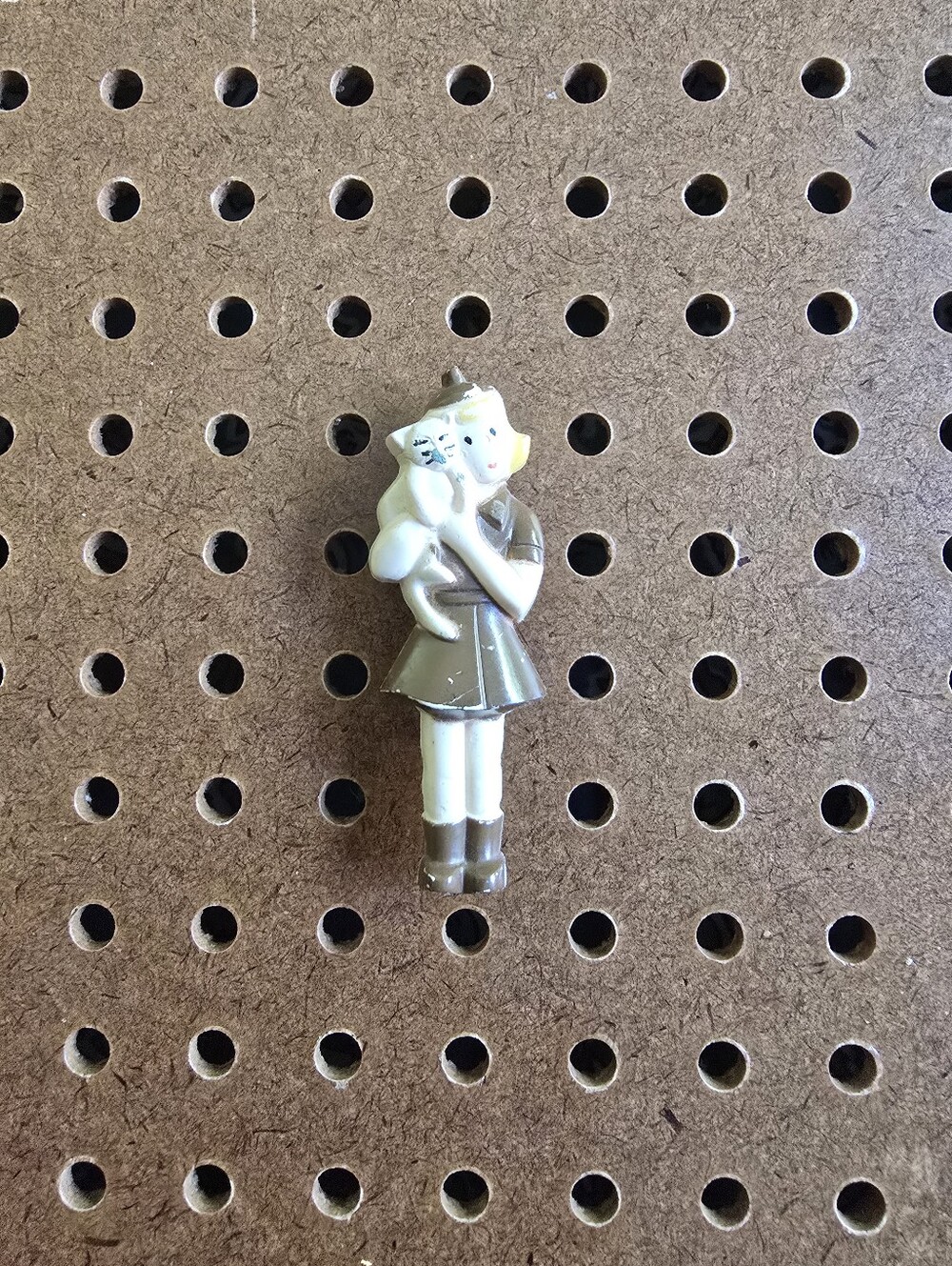 Vintage 1950s Girl Scouts Brownies Blonde Holding Cat Celluloid Plastic Pin